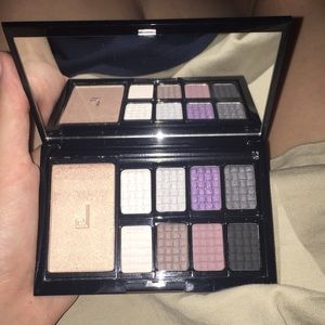 NWOT Doucce Eyeshadow & Cheek Palette